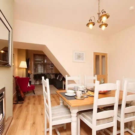 The River Walk House * York